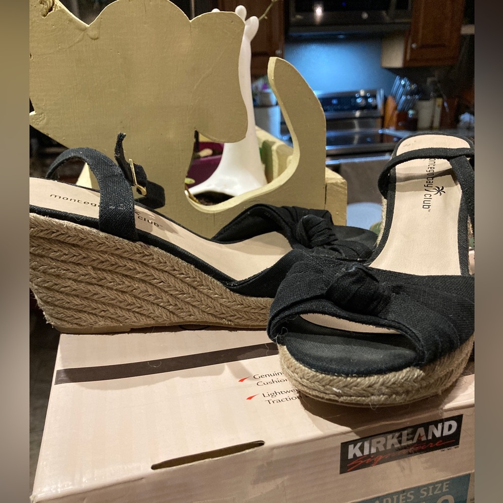 Montego Bay Club Wedges size 8.5.